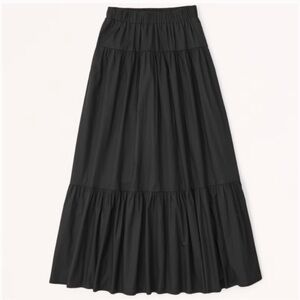 Abercrombie + Fitch Resort Tiered Poplin Maxi Skirt in Black Size XS